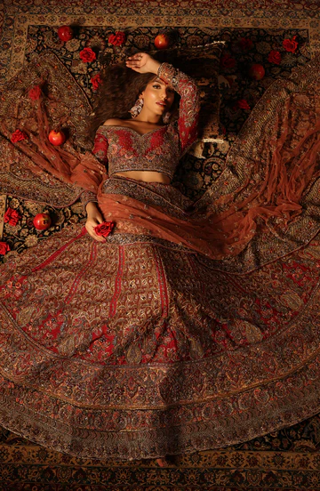 Latest Pakistani Designer Dresses Collection 2026
