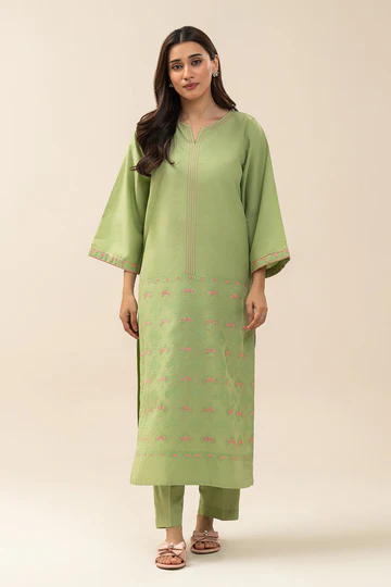 Top 10 Trending Clothing Brands in Pakistan | Waow.pk
