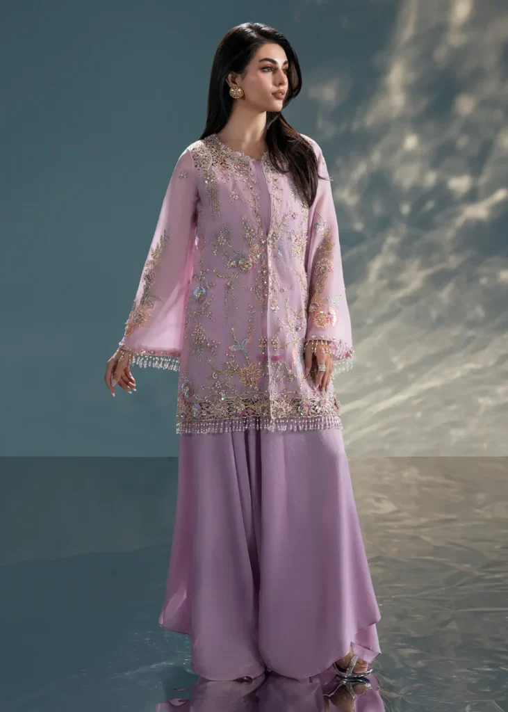 Top 10 Ladies Clothing Brands in Pakistan | Waow.pk
