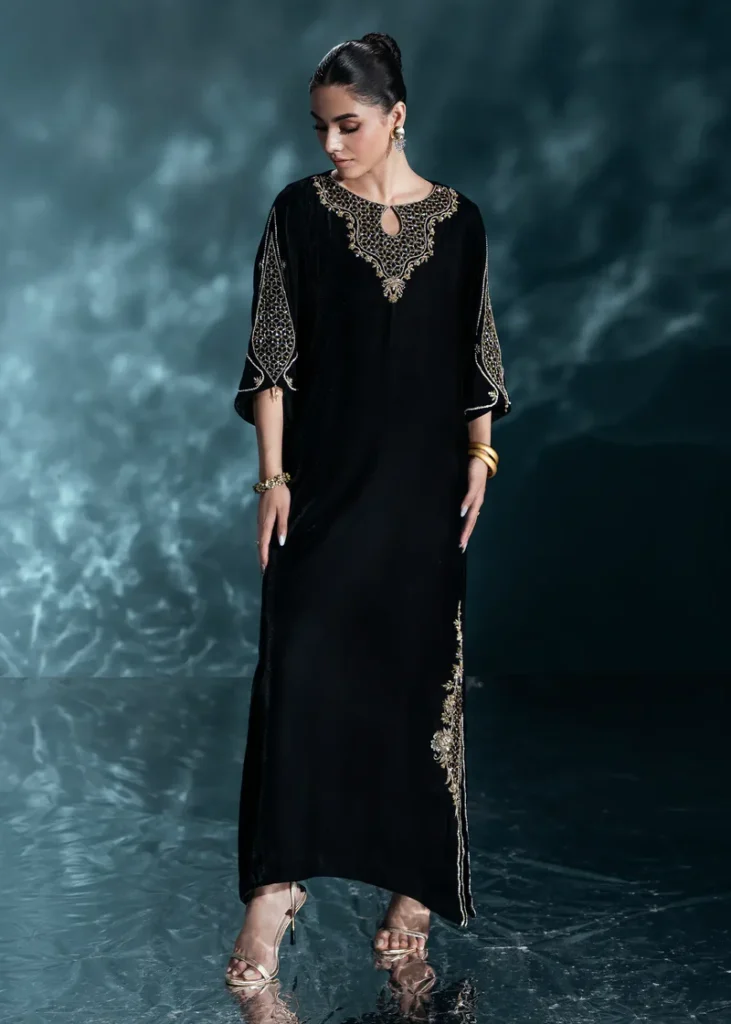 Top 10 Ladies Clothing Brands in Pakistan | Waow.pk
