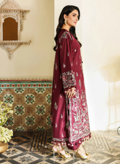 Top 10 Ladies Clothing Brands in Pakistan | Waow.pk
