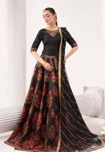  Top 10 Luxury Clothing Brands in Pakistan | waow.pk
