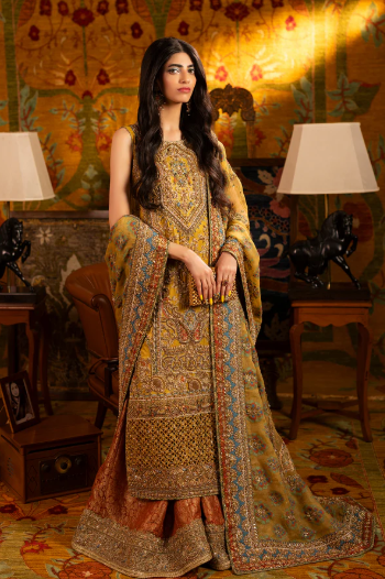  Top 10 Luxury Clothing Brands in Pakistan | waow.pk
