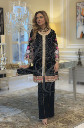  Top 10 Luxury Clothing Brands in Pakistan | waow.pk
