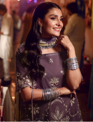 Top 10 Trending Clothing Brands in Pakistan | Waow.pk
