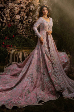 Top 10 Trending Clothing Brands in Pakistan | Waow.pk