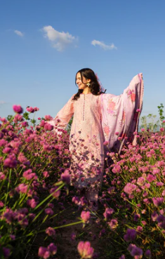 Top 10 Trending Clothing Brands in Pakistan | Waow.pk
