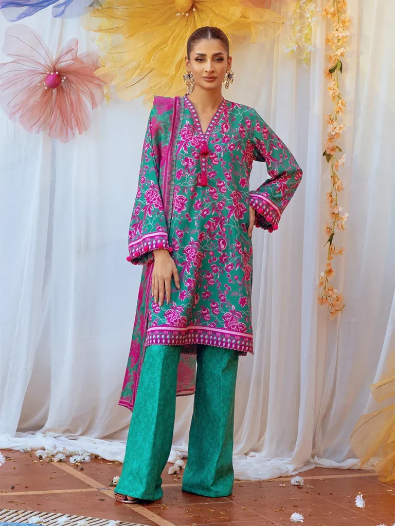 How to Style a 3-Piece Lawn Suit for Casual & Party Wear in Pakistan