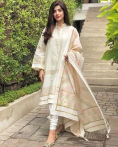 Eid Fashion in Pakistan: Top Must-Have Outfits for the Season