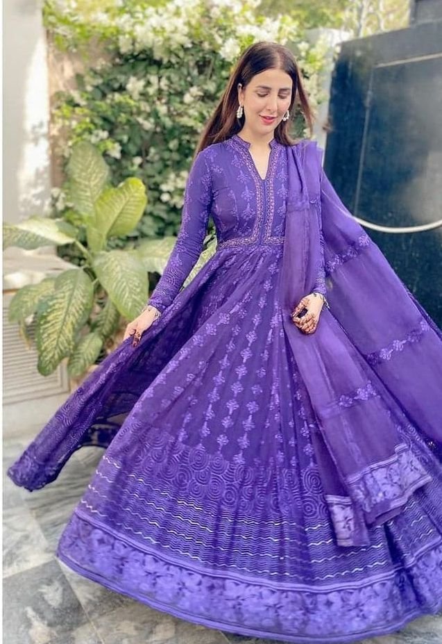 Best Eid ul Fitr Dresses for Girls: Celebrate in Style