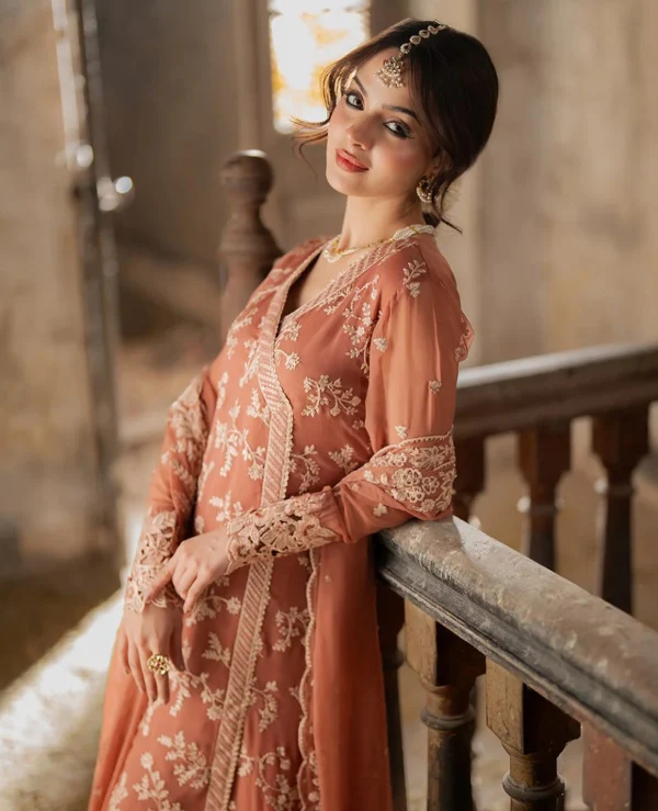 How to Choose the Best Eid Dress for Your Body Type