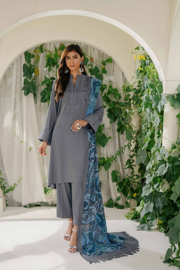 Nishat Linen vs. Alkaram: Which Brand is Best to Buy?